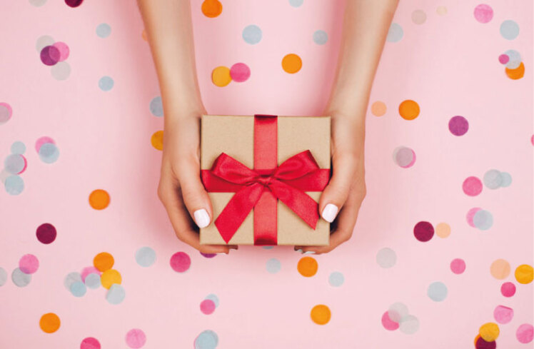 هدیه چی بخرم؟ مسئله این است.... و پیشنهاد بافدنیوم به شما